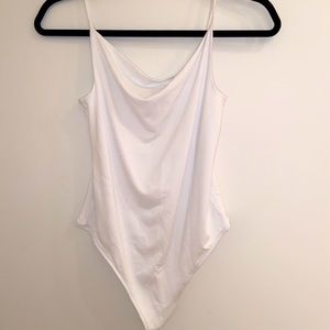 Babaton, Scoop-Neck Contour Body Suit